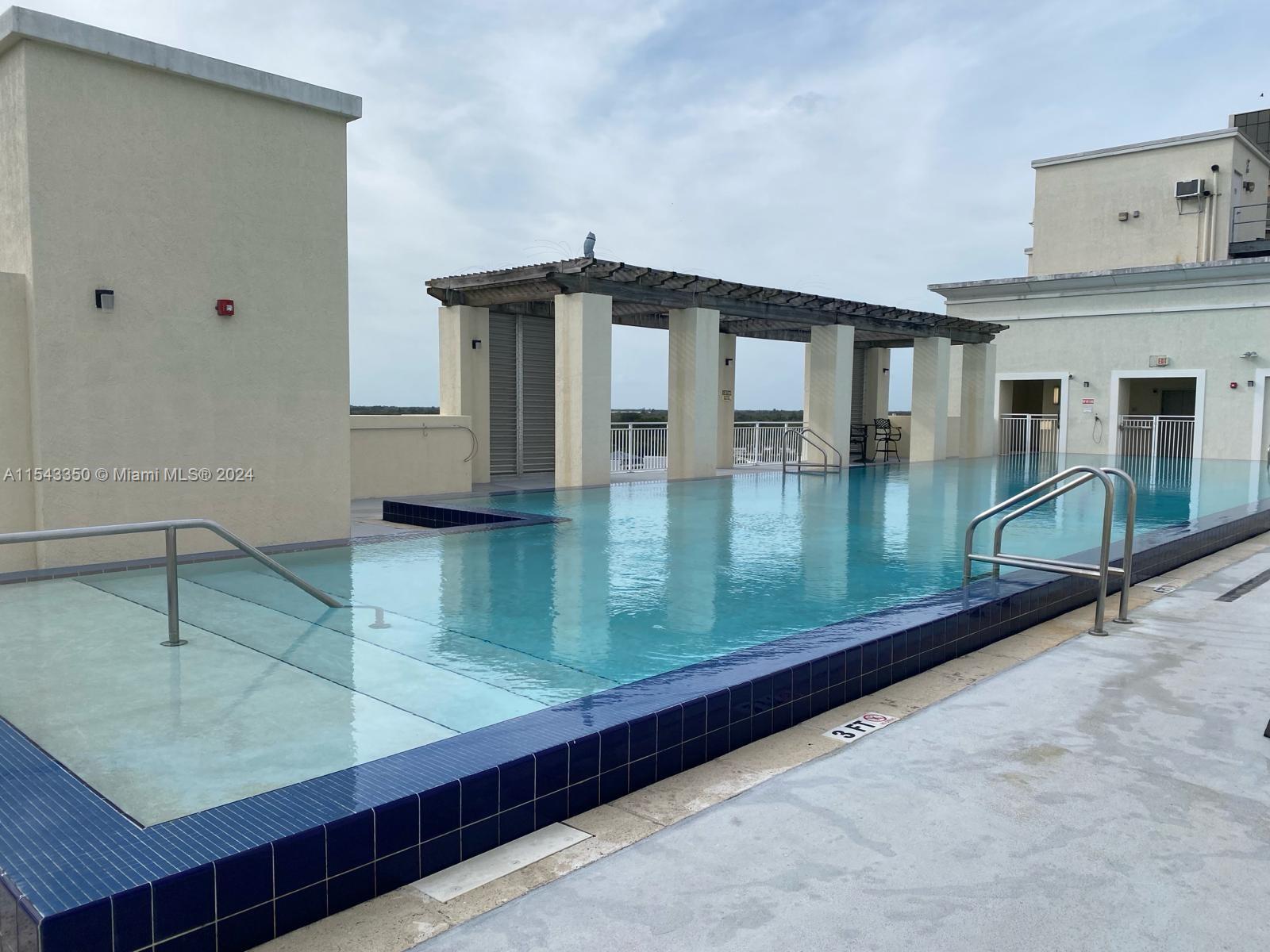 7275 SW 90th Way 207, Miami, Florida 33156, 1 Bedroom Bedrooms, ,2 BathroomsBathrooms,Residentiallease,For Rent,7275 SW 90th Way 207,A11543350