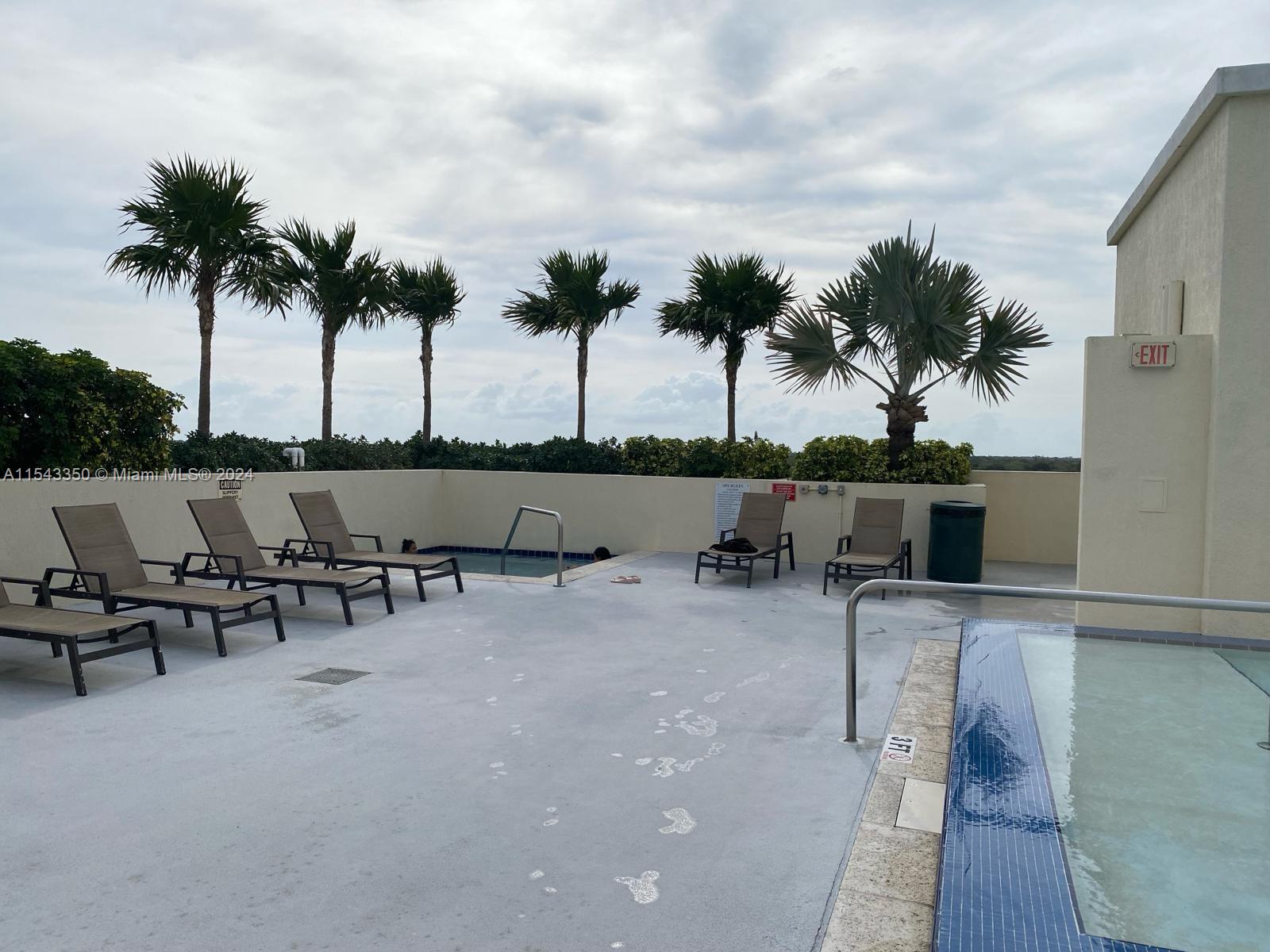 7275 SW 90th Way 207, Miami, Florida 33156, 1 Bedroom Bedrooms, ,2 BathroomsBathrooms,Residentiallease,For Rent,7275 SW 90th Way 207,A11543350