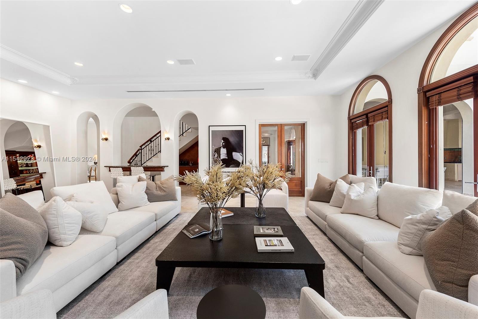 296 Ocean Blvd, Golden Beach, FL, 33160 United States, 6 Bedrooms Bedrooms, ,6 BathroomsBathrooms,Residential,For Sale,Ocean Blvd,A11542923