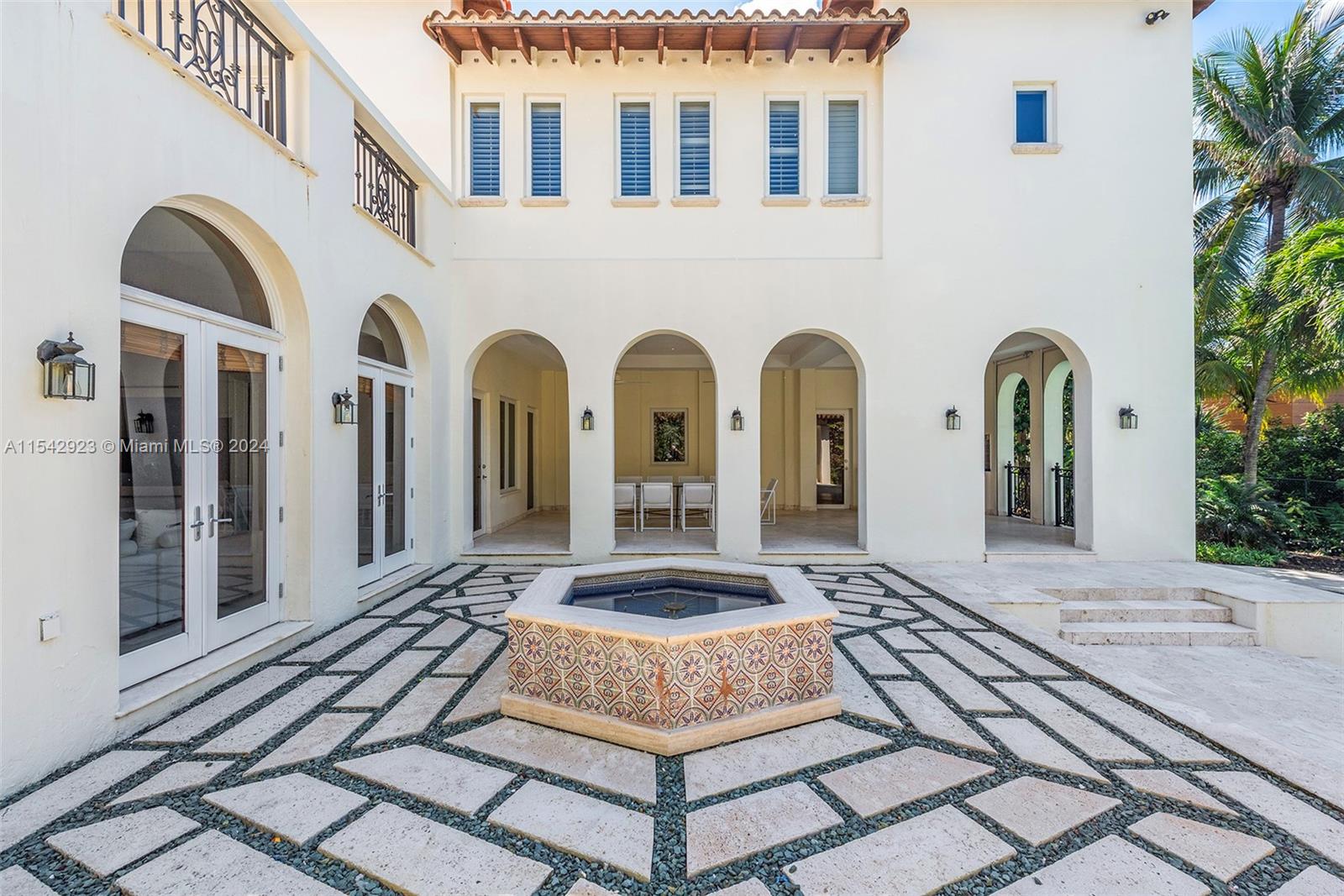 296 Ocean Blvd, Golden Beach, FL, 33160 United States, 6 Bedrooms Bedrooms, ,6 BathroomsBathrooms,Residential,For Sale,Ocean Blvd,A11542923