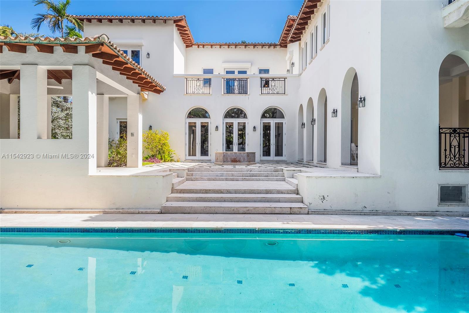 296 Ocean Blvd, Golden Beach, FL, 33160 United States, 6 Bedrooms Bedrooms, ,6 BathroomsBathrooms,Residential,For Sale,Ocean Blvd,A11542923