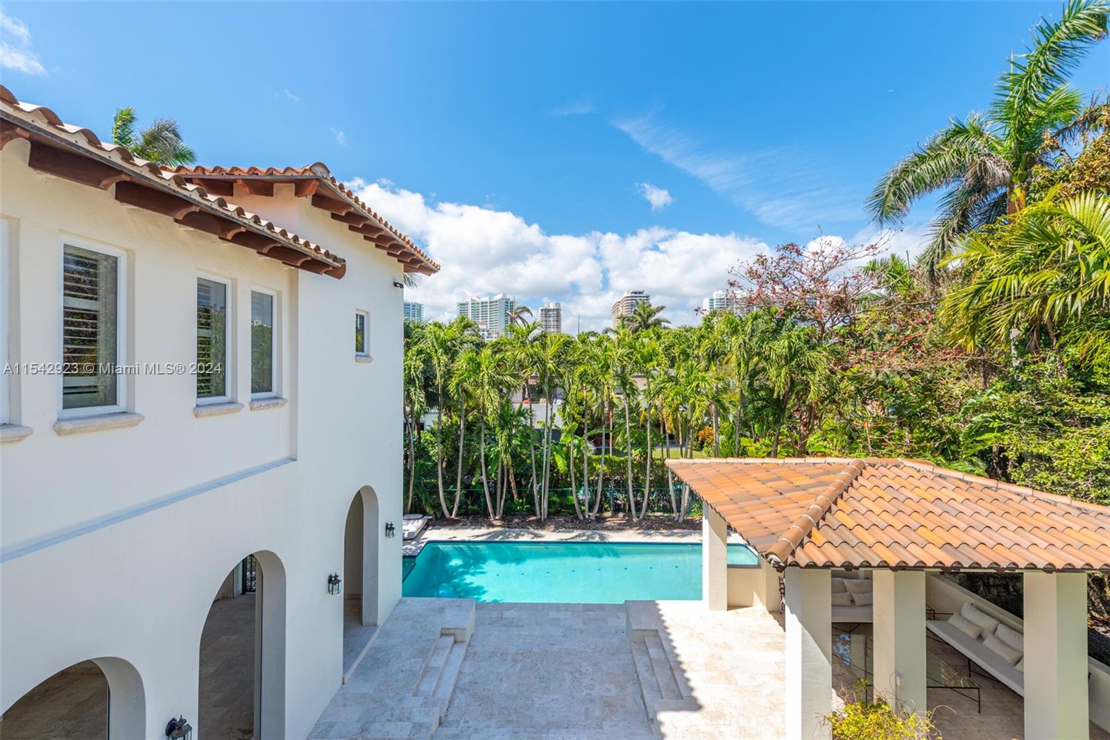 296 Ocean Blvd, Golden Beach, FL, 33160 United States, 6 Bedrooms Bedrooms, ,6 BathroomsBathrooms,Residential,For Sale,Ocean Blvd,A11542923