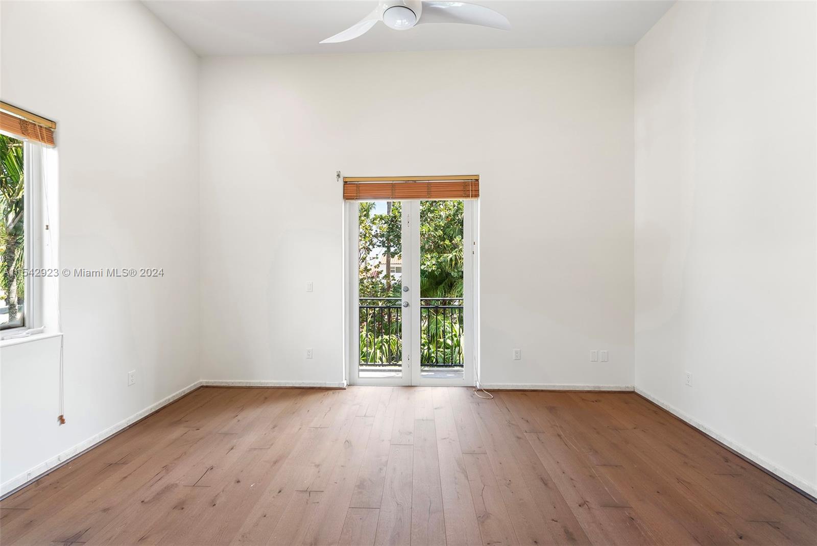 296 Ocean Blvd, Golden Beach, FL, 33160 United States, 6 Bedrooms Bedrooms, ,6 BathroomsBathrooms,Residential,For Sale,Ocean Blvd,A11542923