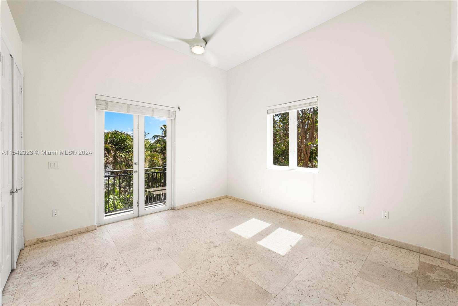 296 Ocean Blvd, Golden Beach, FL, 33160 United States, 6 Bedrooms Bedrooms, ,6 BathroomsBathrooms,Residential,For Sale,Ocean Blvd,A11542923