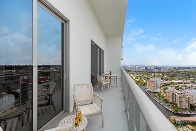 4010 S Ocean Dr T4106, Hollywood, Florida 33019, 1 Bedroom Bedrooms, ,1 BathroomBathrooms,Residential,For Sale,4010 S Ocean Dr T4106,A11543240