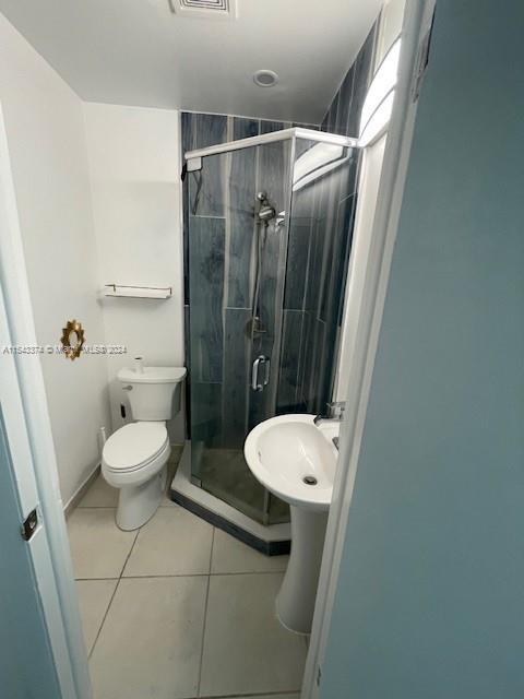 9817 NW 65th Ct D17, Tamarac, Florida 33321, 2 Bedrooms Bedrooms, ,2 BathroomsBathrooms,Residentiallease,For Rent,9817 NW 65th Ct D17,A11543374