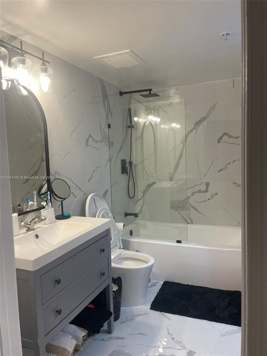 1750 N Bayshore Dr 2903, Miami, Florida 33132, 1 Bedroom Bedrooms, ,1 BathroomBathrooms,Residentiallease,For Rent,1750 N Bayshore Dr 2903,A11543360