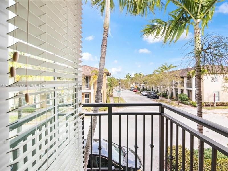 1146 147th Ter, Pembroke Pines, FL, 33027 United States, 2 Bedrooms Bedrooms, ,2 BathroomsBathrooms,Residential,For Sale,147th Ter,A11543167