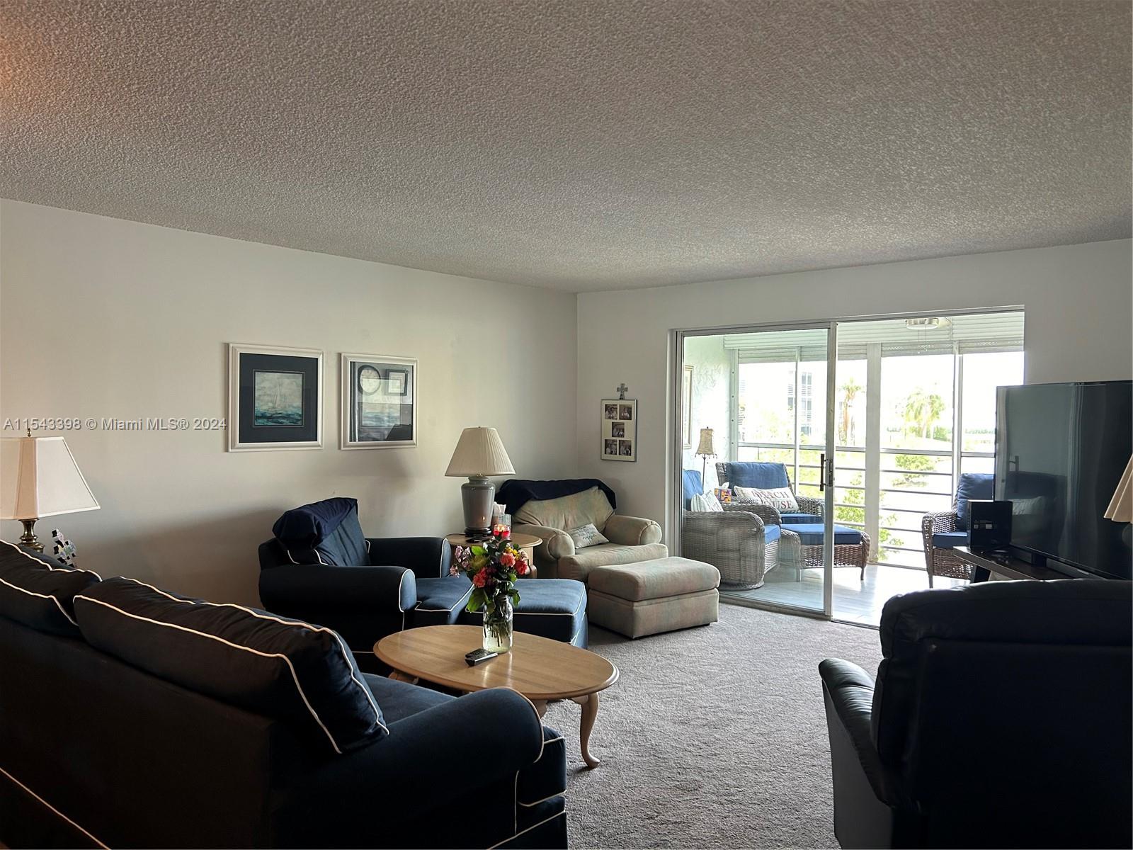 321 SE 3rd St 204, Dania Beach, Florida 33004, 2 Bedrooms Bedrooms, ,2 BathroomsBathrooms,Residential,For Sale,321 SE 3rd St 204,A11543398