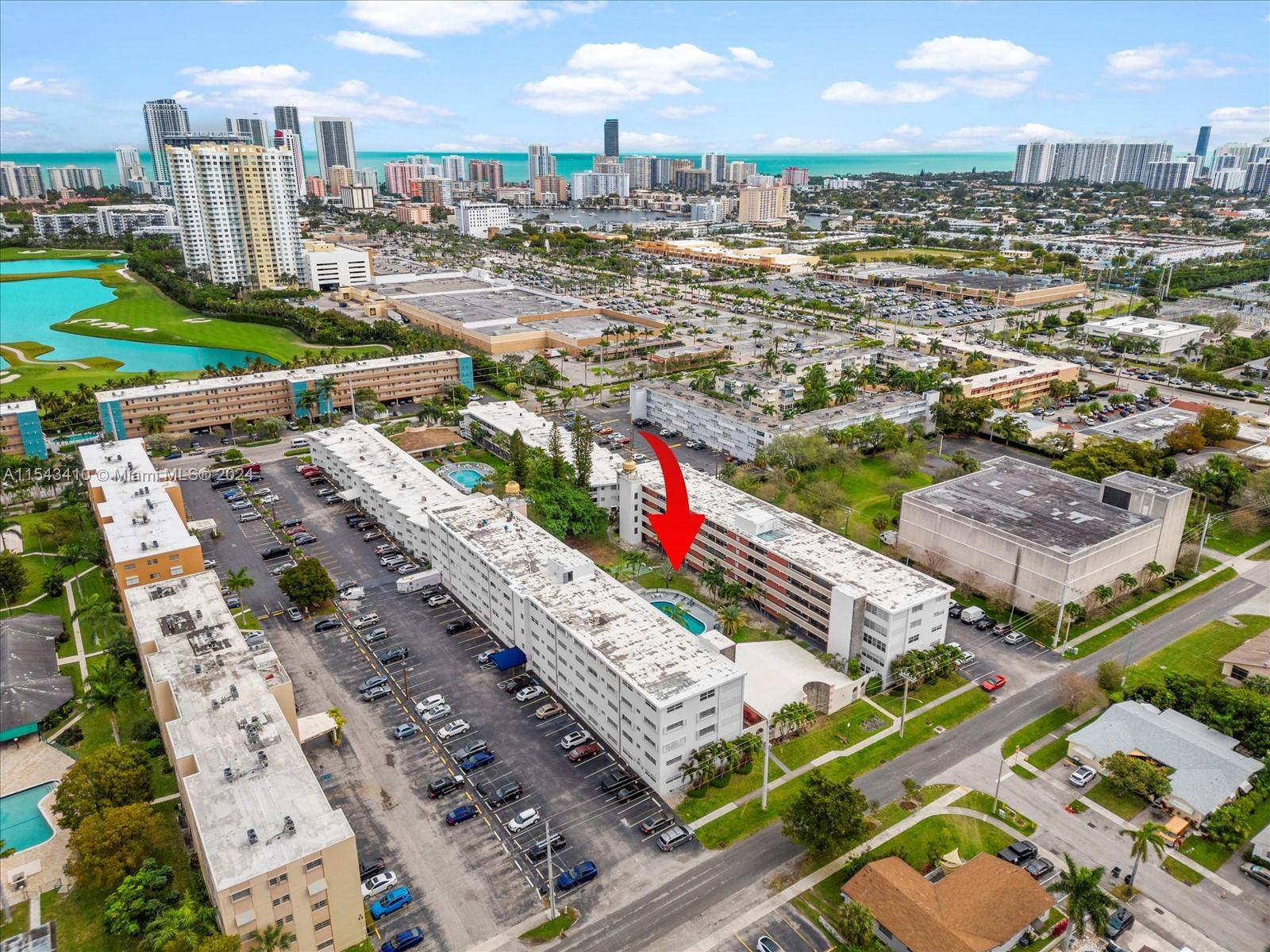 200 NE 12th Ave 7C, Hallandale Beach, Florida 33009, 2 Bedrooms Bedrooms, ,2 BathroomsBathrooms,Residential,For Sale,200 NE 12th Ave 7C,A11543410