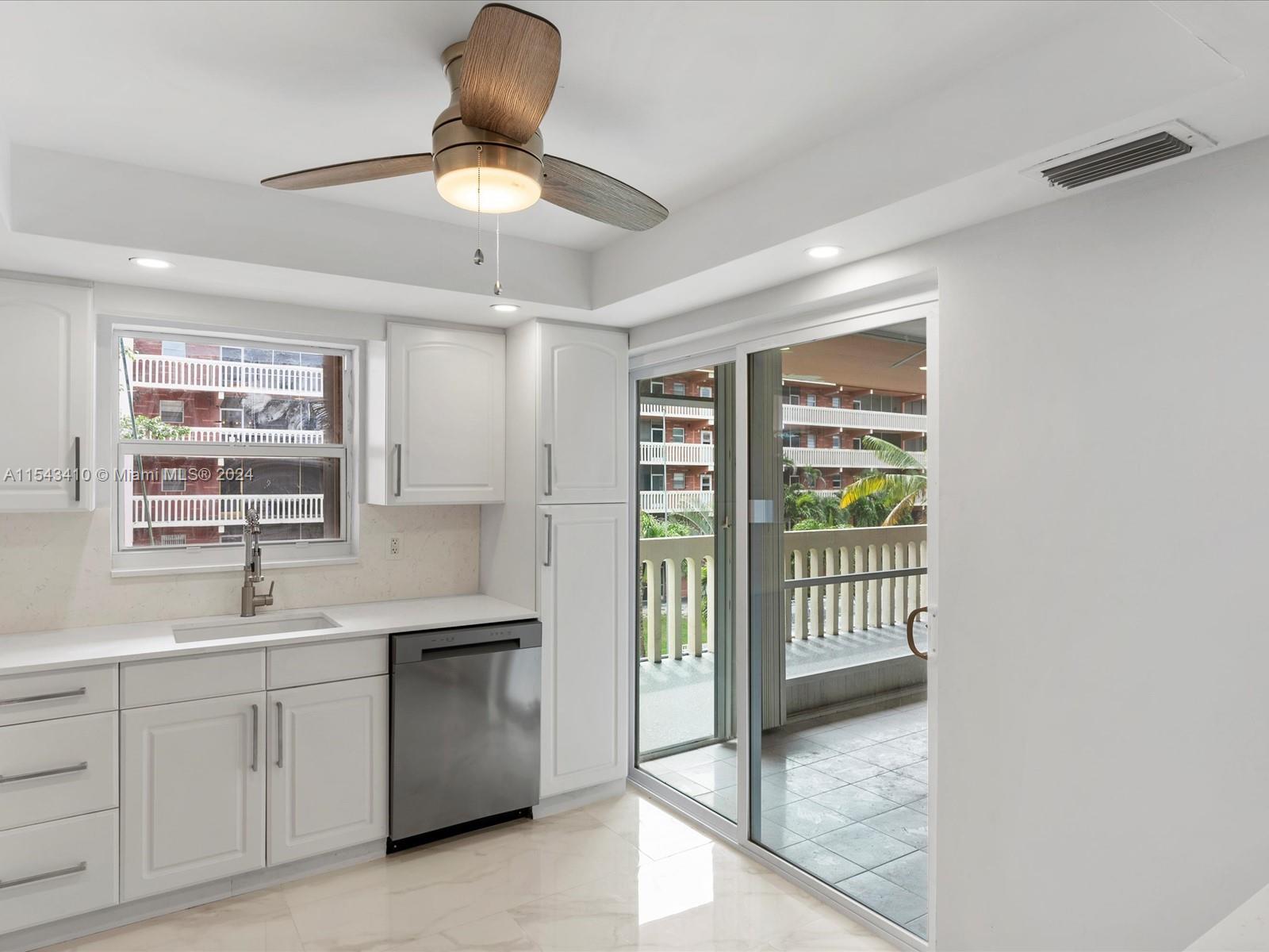 200 NE 12th Ave 7C, Hallandale Beach, Florida 33009, 2 Bedrooms Bedrooms, ,2 BathroomsBathrooms,Residential,For Sale,200 NE 12th Ave 7C,A11543410