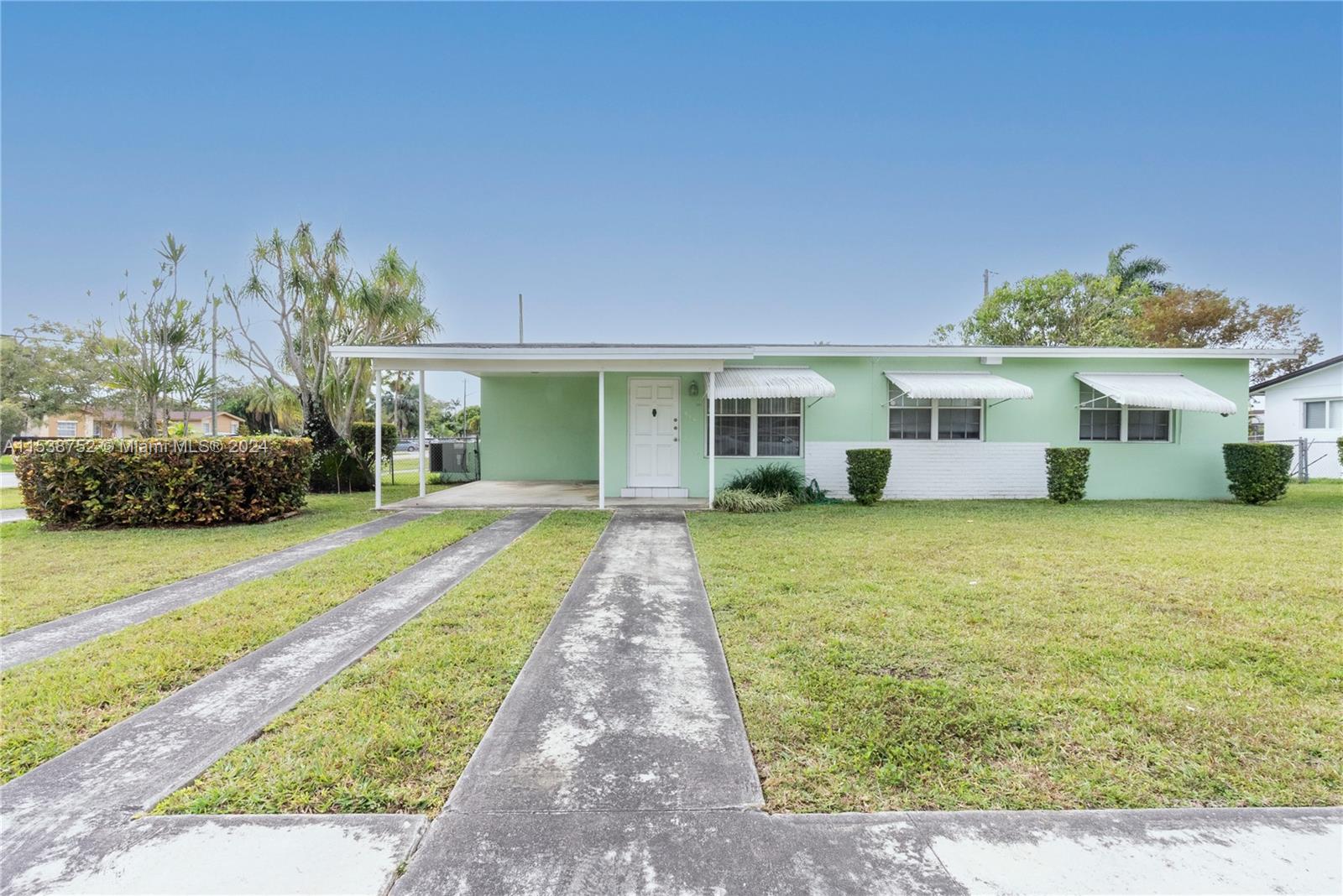 610 NW 17th Ct, Homestead, Florida 33030, 3 Bedrooms Bedrooms, ,2 BathroomsBathrooms,Residential,For Sale,610 NW 17th Ct,A11538752