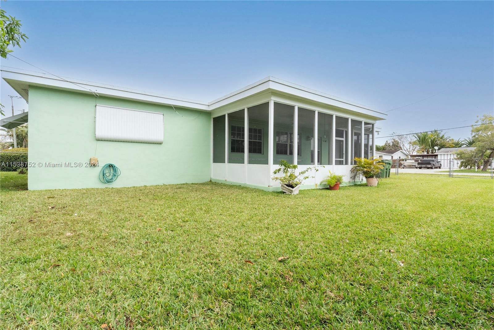 610 NW 17th Ct, Homestead, Florida 33030, 3 Bedrooms Bedrooms, ,2 BathroomsBathrooms,Residential,For Sale,610 NW 17th Ct,A11538752