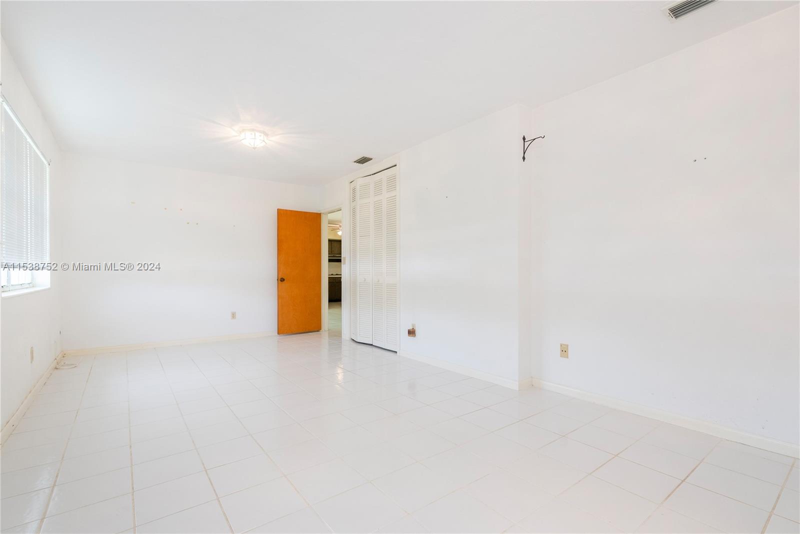 610 NW 17th Ct, Homestead, Florida 33030, 3 Bedrooms Bedrooms, ,2 BathroomsBathrooms,Residential,For Sale,610 NW 17th Ct,A11538752