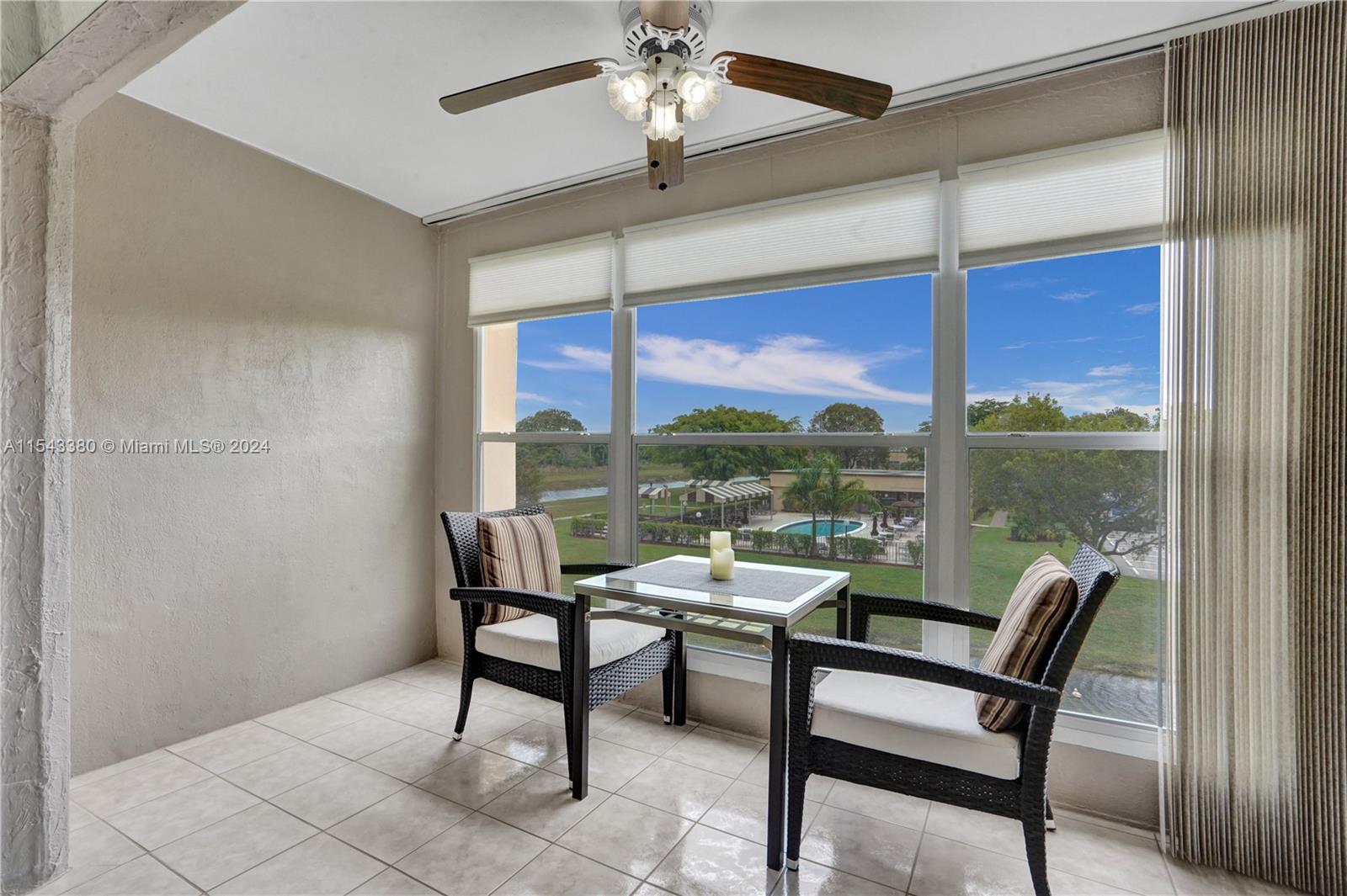 9001 Sunrise Lakes Blvd, Sunrise, FL, 33322 United States, 2 Bedrooms Bedrooms, ,2 BathroomsBathrooms,Residential,For Sale,Sunrise Lakes Blvd,A11543380