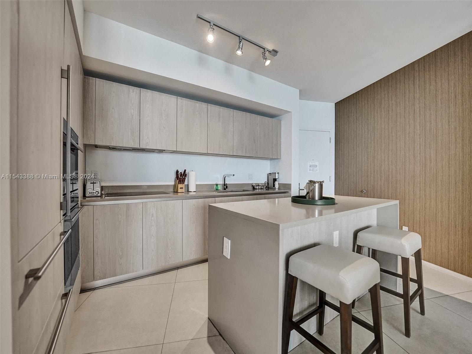 4111 S Ocean Dr 3810, Hollywood, Florida 33019, 1 Bedroom Bedrooms, 4 Rooms Rooms,1 BathroomBathrooms,Residential,For Sale,4111 S Ocean Dr 3810,A11543388