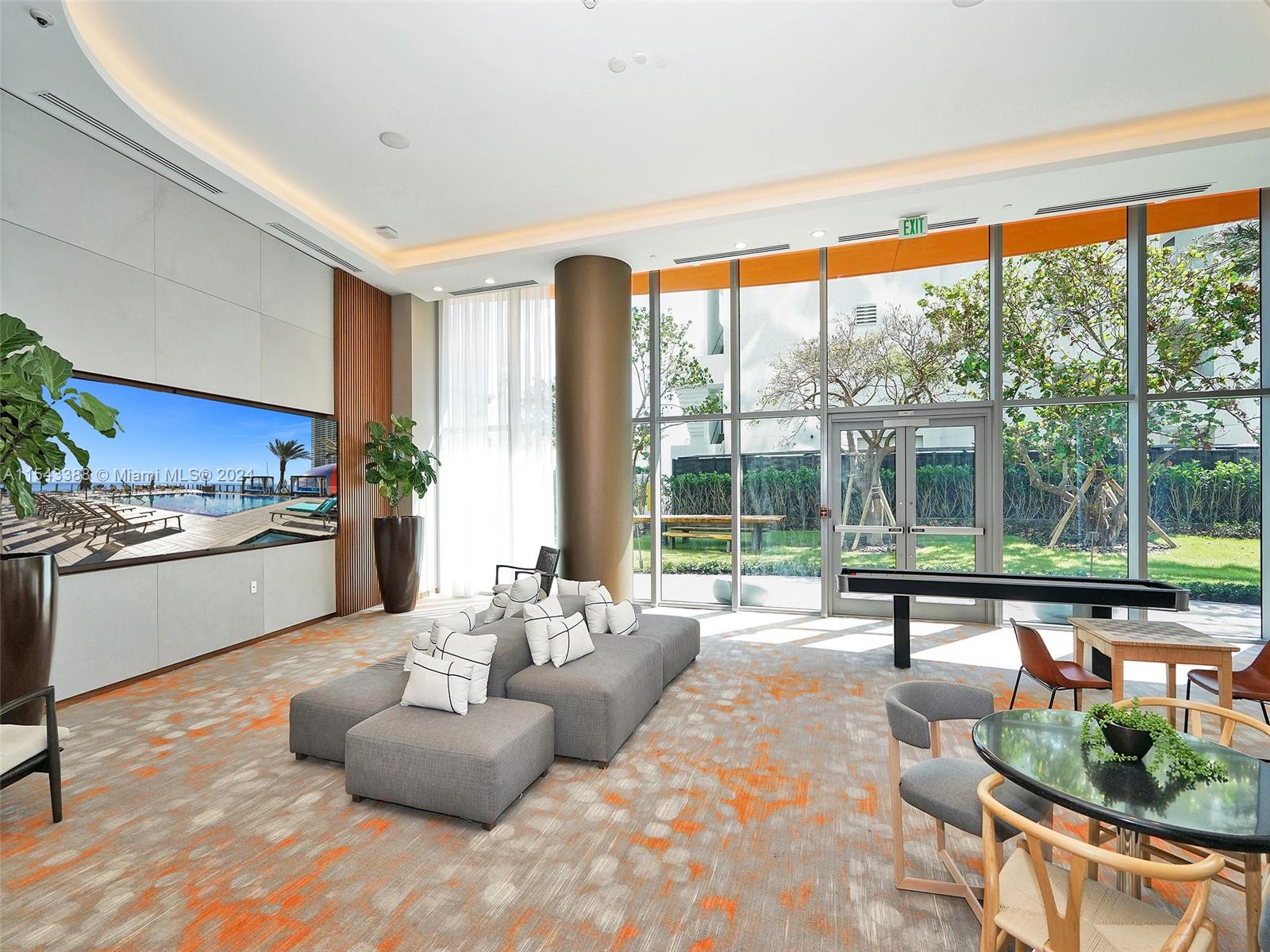 4111 S Ocean Dr 3810, Hollywood, Florida 33019, 1 Bedroom Bedrooms, 4 Rooms Rooms,1 BathroomBathrooms,Residential,For Sale,4111 S Ocean Dr 3810,A11543388