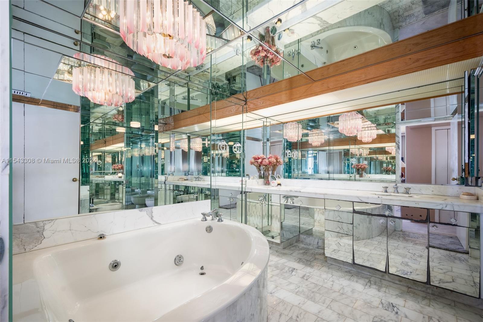 19355 Turnberry Way 14J, Aventura, Florida 33180, 3 Bedrooms Bedrooms, ,2 BathroomsBathrooms,Residential,For Sale,19355 Turnberry Way 14J,A11543308