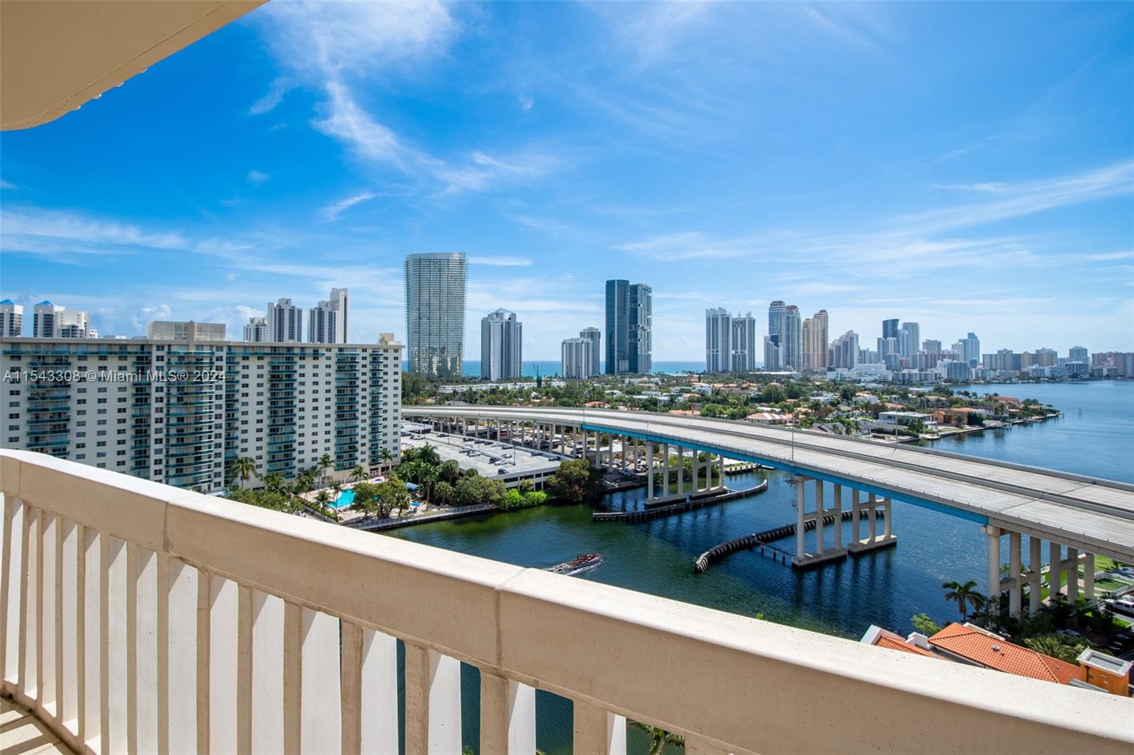 19355 Turnberry Way 14J, Aventura, Florida 33180, 3 Bedrooms Bedrooms, ,2 BathroomsBathrooms,Residential,For Sale,19355 Turnberry Way 14J,A11543308