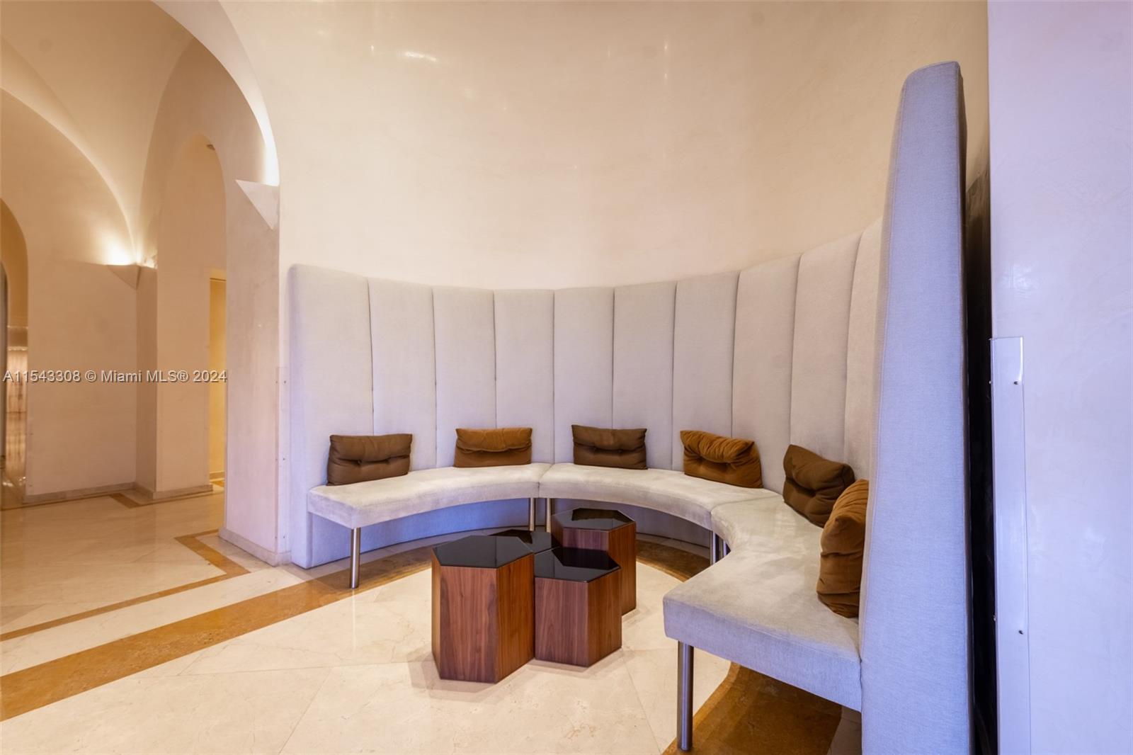 19355 Turnberry Way 14J, Aventura, Florida 33180, 3 Bedrooms Bedrooms, ,2 BathroomsBathrooms,Residential,For Sale,19355 Turnberry Way 14J,A11543308