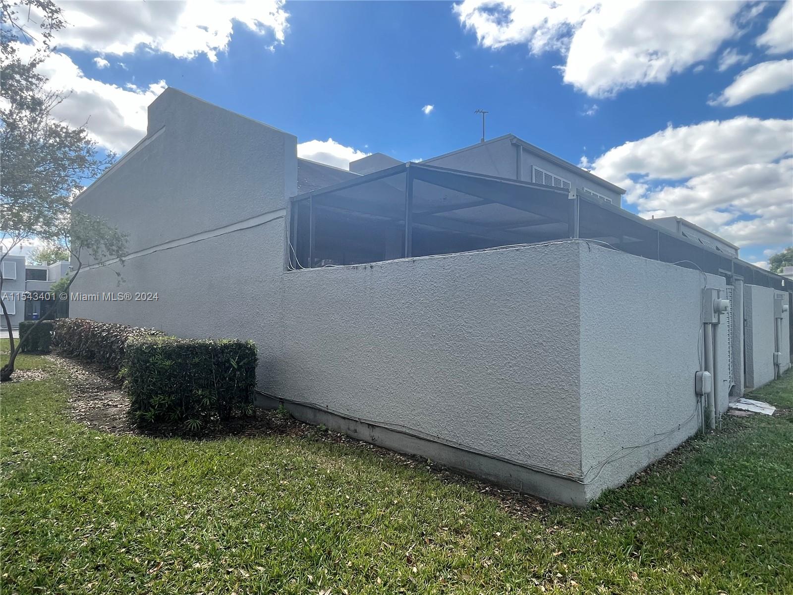 11309 14th Ct, Pembroke Pines, FL, 33026 United States, 3 Bedrooms Bedrooms, ,2 BathroomsBathrooms,Residential,For Sale,14th Ct,A11543401