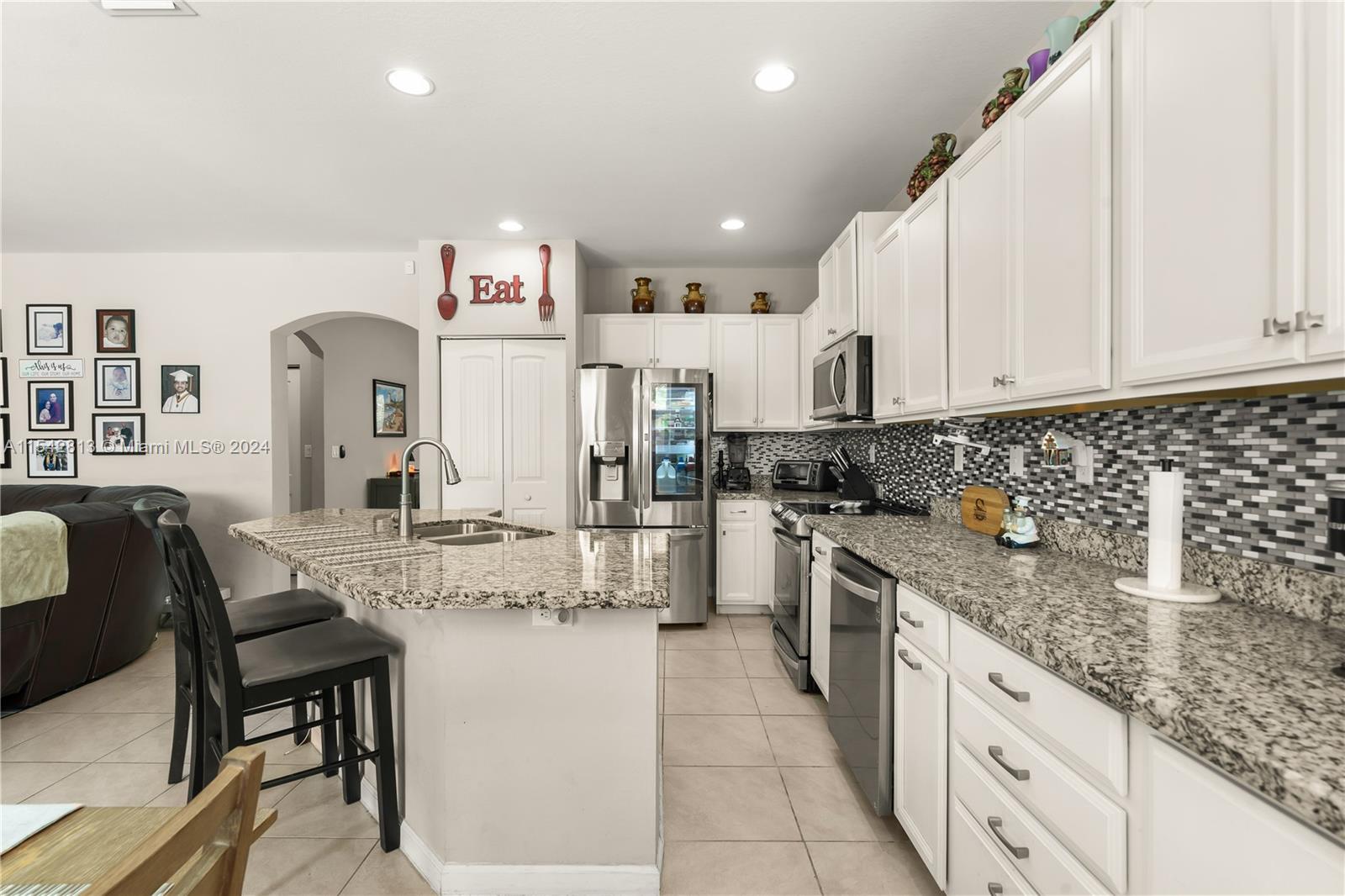 25301 SW 119th Ct, Homestead, Florida 33032, 5 Bedrooms Bedrooms, ,4 BathroomsBathrooms,Residential,For Sale,25301 SW 119th Ct,A11542813