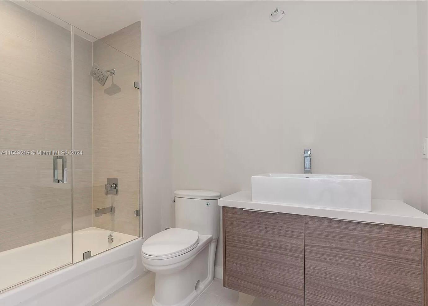 1010 SW 2nd Ave 603, Miami, Florida 33130, 3 Bedrooms Bedrooms, ,2 BathroomsBathrooms,Residentiallease,For Rent,1010 SW 2nd Ave 603,A11543216