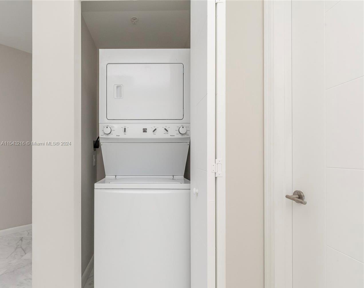 1010 SW 2nd Ave 603, Miami, Florida 33130, 3 Bedrooms Bedrooms, ,2 BathroomsBathrooms,Residentiallease,For Rent,1010 SW 2nd Ave 603,A11543216