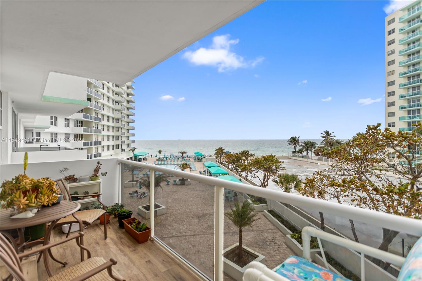 3725 S Ocean Dr 416, Hollywood, Florida 33019, 2 Bedrooms Bedrooms, ,2 BathroomsBathrooms,Residential,For Sale,3725 S Ocean Dr 416,A11543461