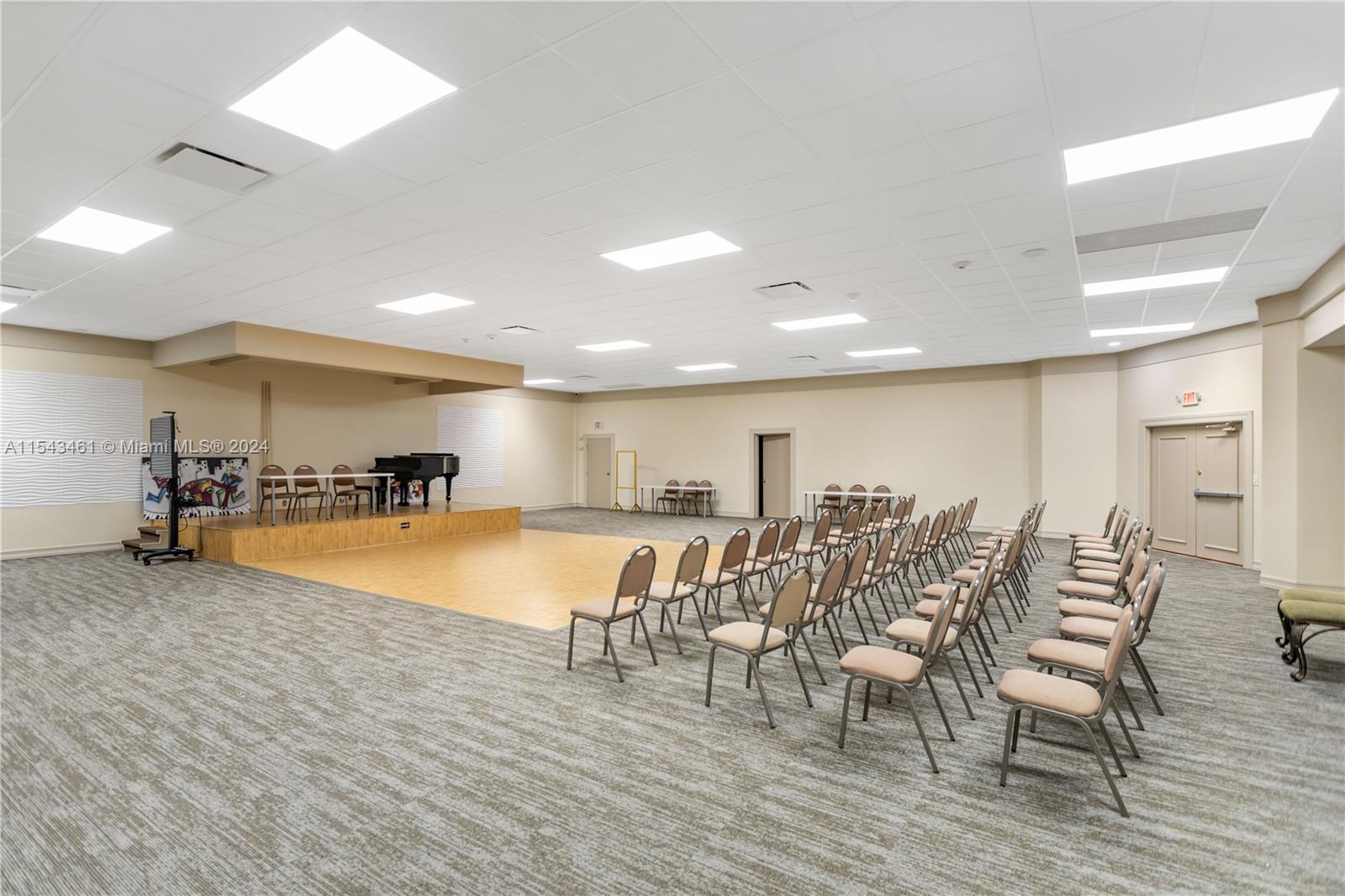 3725 S Ocean Dr 416, Hollywood, Florida 33019, 2 Bedrooms Bedrooms, ,2 BathroomsBathrooms,Residential,For Sale,3725 S Ocean Dr 416,A11543461