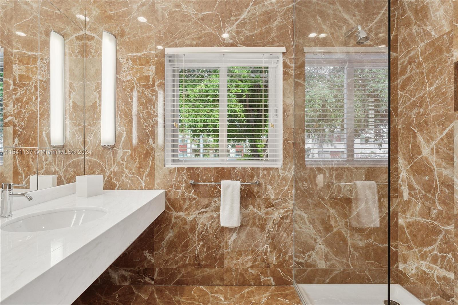 1261 S Alhambra Cir, Coral Gables, Florida 33146, 5 Bedrooms Bedrooms, ,6 BathroomsBathrooms,Residential,For Sale,1261 S Alhambra Cir,A11541137