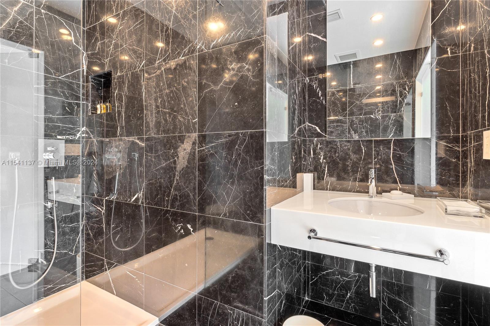 1261 S Alhambra Cir, Coral Gables, Florida 33146, 5 Bedrooms Bedrooms, ,6 BathroomsBathrooms,Residential,For Sale,1261 S Alhambra Cir,A11541137