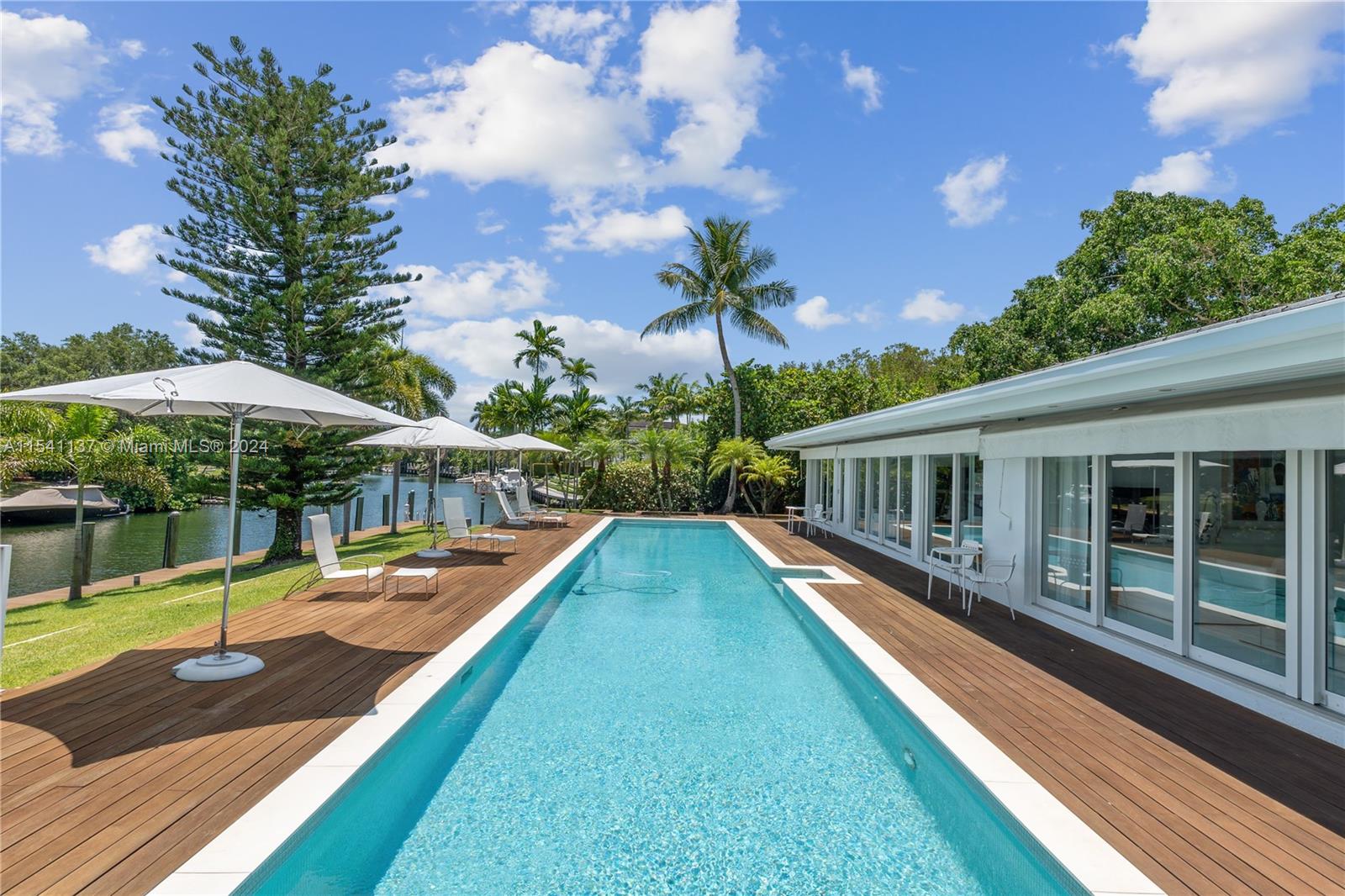 1261 Alhambra Cir, Coral Gables, FL, 33146 United States, 5 Bedrooms Bedrooms, ,6 BathroomsBathrooms,Residential,For Sale,Alhambra Cir,A11541137