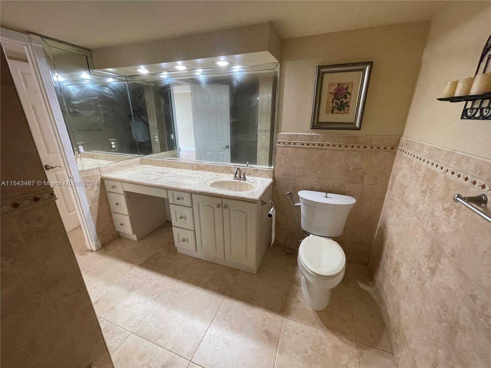 200 Leslie Dr 1109, Hallandale Beach, Florida 33009, 2 Bedrooms Bedrooms, ,2 BathroomsBathrooms,Residential,For Sale,200 Leslie Dr 1109,A11543467