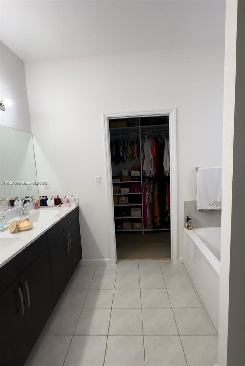 27887 SW 133rd Pl, Homestead, Florida 33032, 4 Bedrooms Bedrooms, ,2 BathroomsBathrooms,Residentiallease,For Rent,27887 SW 133rd Pl,A11543486