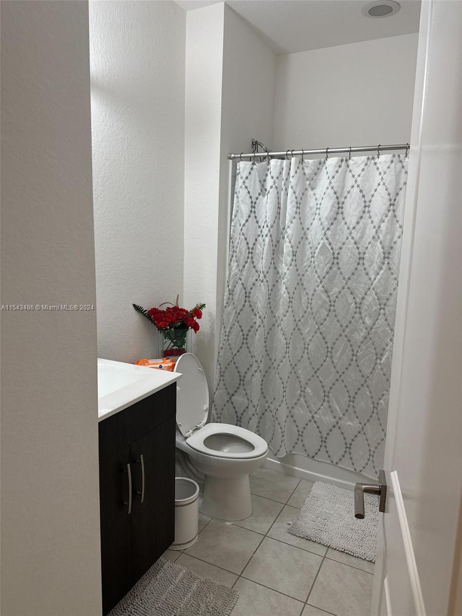 27887 SW 133rd Pl, Homestead, Florida 33032, 4 Bedrooms Bedrooms, ,2 BathroomsBathrooms,Residentiallease,For Rent,27887 SW 133rd Pl,A11543486