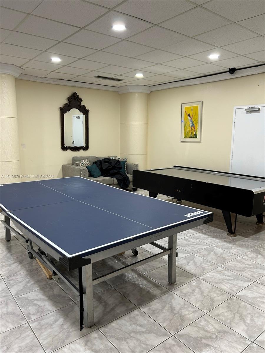 3725 S Ocean Dr 419, Hollywood, Florida 33019, 2 Bedrooms Bedrooms, ,2 BathroomsBathrooms,Residentiallease,For Rent,3725 S Ocean Dr 419,A11543570