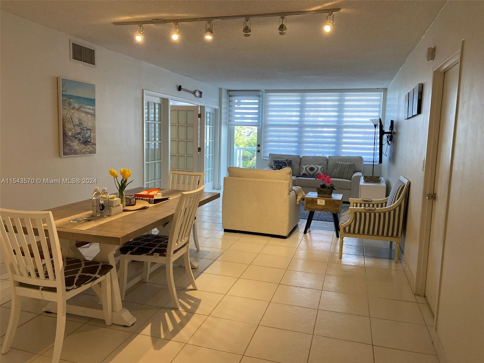 3725 S Ocean Dr 419, Hollywood, Florida 33019, 2 Bedrooms Bedrooms, ,2 BathroomsBathrooms,Residentiallease,For Rent,3725 S Ocean Dr 419,A11543570