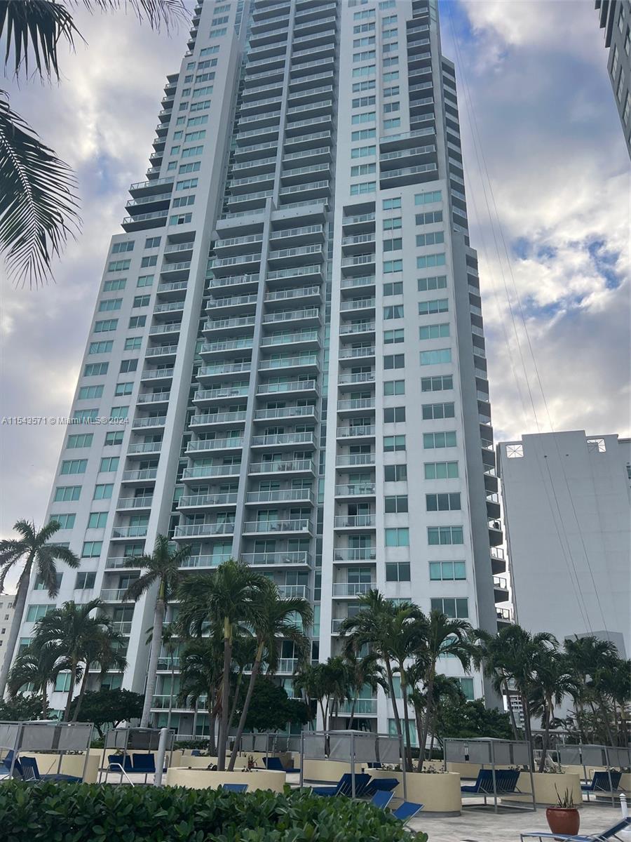 253 NE 2nd St #219, Miami FL 33132