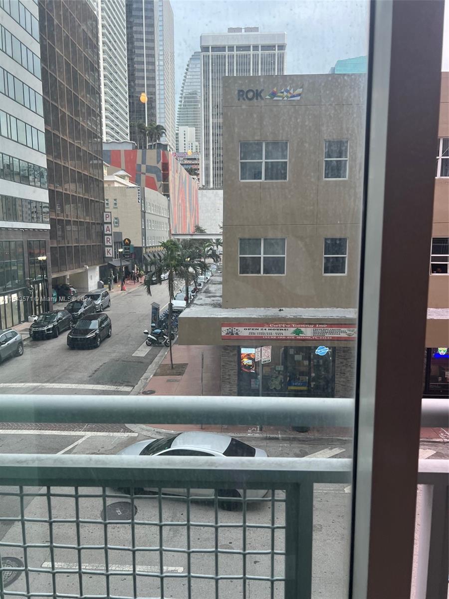 253 NE 2nd St 219, Miami, Florida 33132, ,1 BathroomBathrooms,Residentiallease,For Rent,253 NE 2nd St 219,A11543571