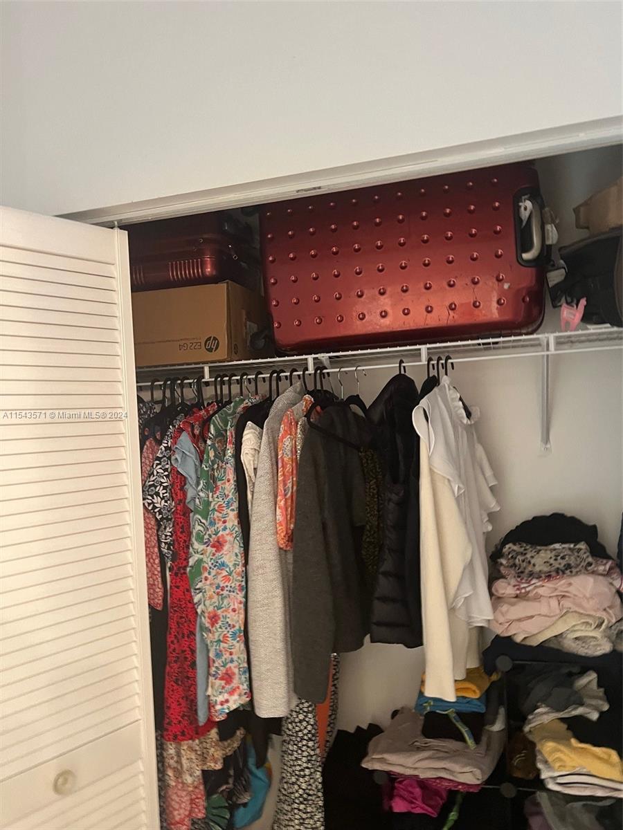 253 NE 2nd St 219, Miami, Florida 33132, ,1 BathroomBathrooms,Residentiallease,For Rent,253 NE 2nd St 219,A11543571