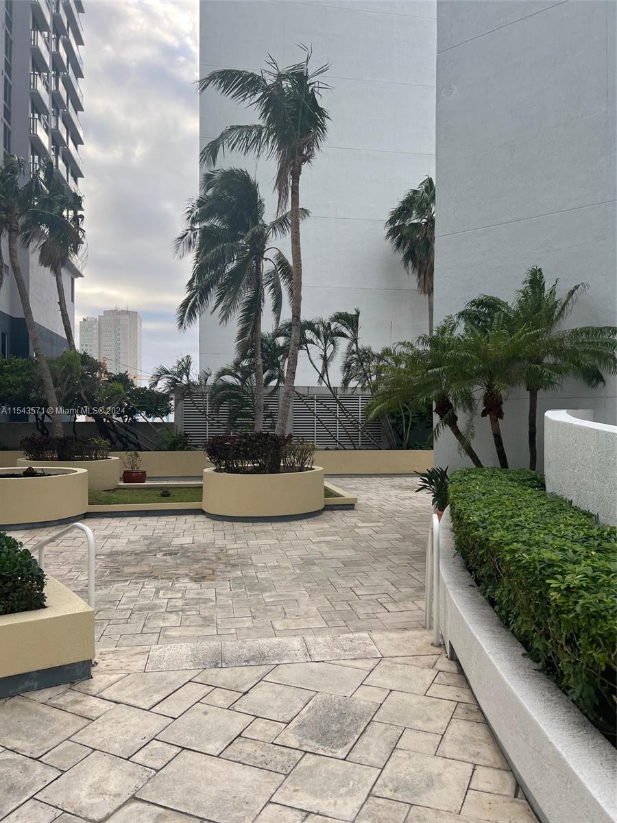 253 NE 2nd St 219, Miami, Florida 33132, ,1 BathroomBathrooms,Residentiallease,For Rent,253 NE 2nd St 219,A11543571