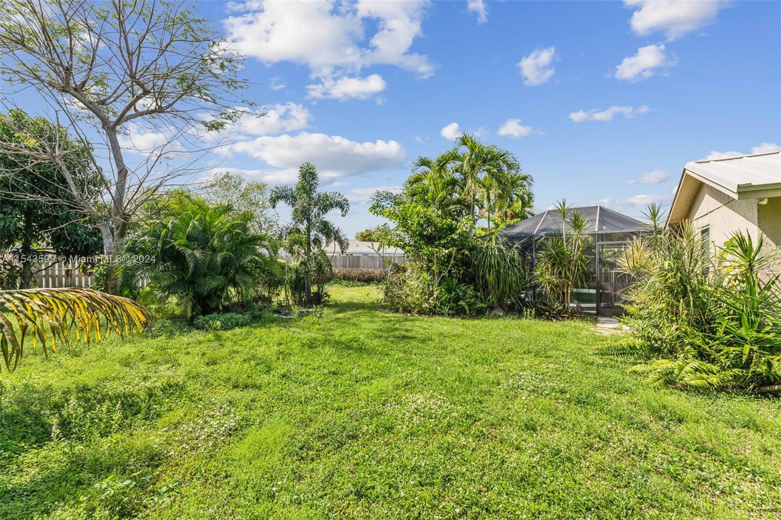 8363 W Little Beth Dr W, Boynton Beach, FL 33472, 4 Bedrooms Bedrooms, ,2 BathroomsBathrooms,Residential,For Sale,Little Beth Dr W,A11543599