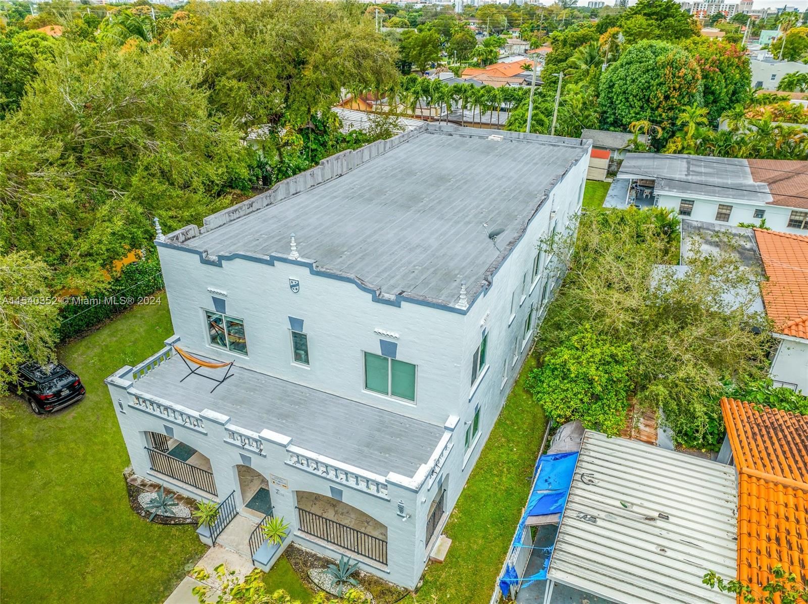 1020 SW 23rd Ave, Miami, Florida 33135, ,Commercialsale,For Sale,1020 SW 23rd Ave,A11540352