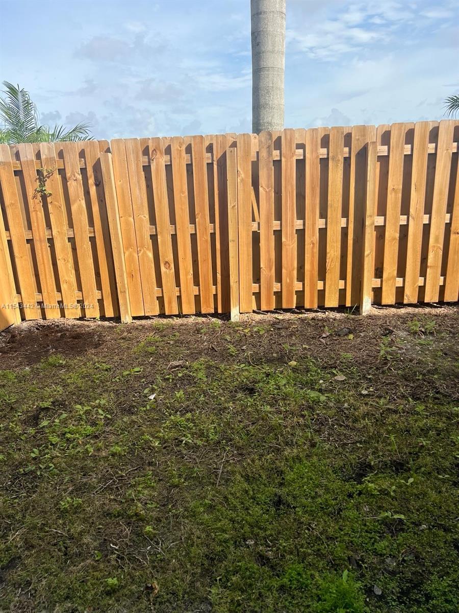 2607 SE 10th St, Homestead, Florida 33035, 3 Bedrooms Bedrooms, ,2 BathroomsBathrooms,Residential,For Sale,2607 SE 10th St,A11543442