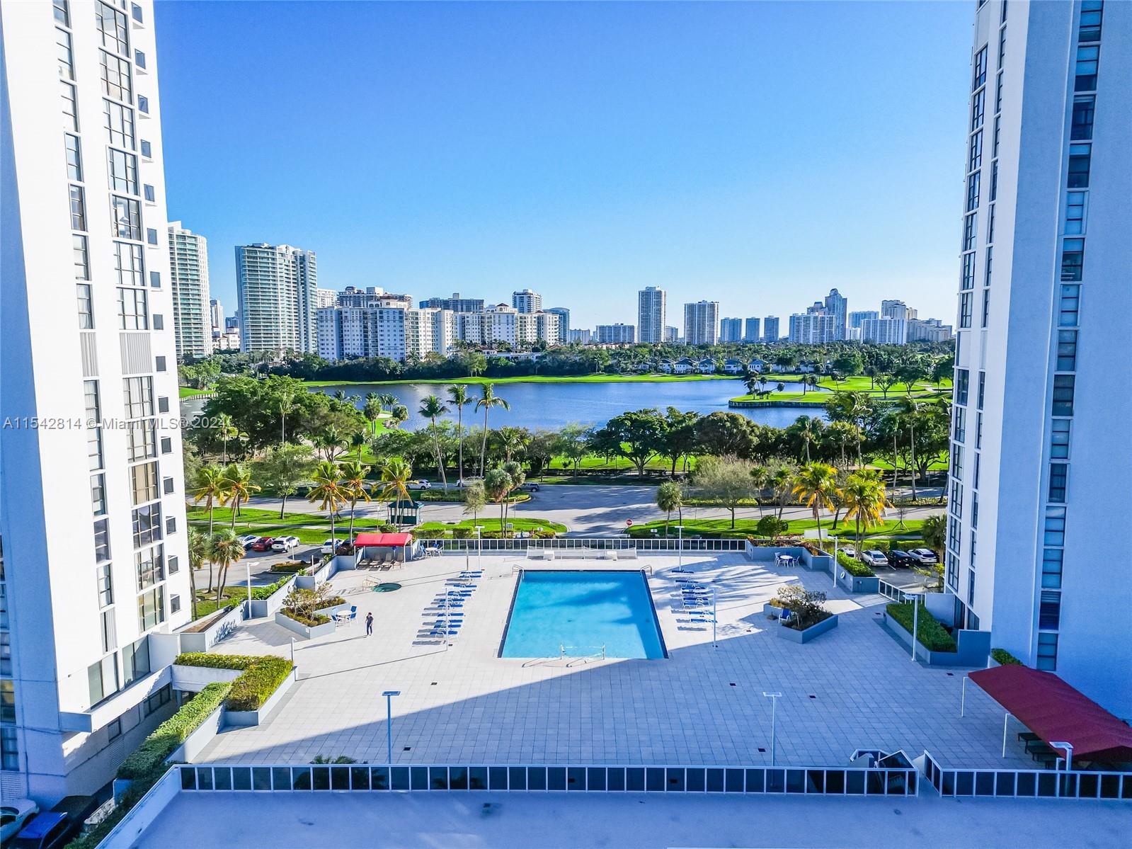 3675 Country Club Dr, Aventura, FL, 33180 United States, 2 Bedrooms Bedrooms, ,2 BathroomsBathrooms,Residential,For Sale,Country Club Dr,A11542814