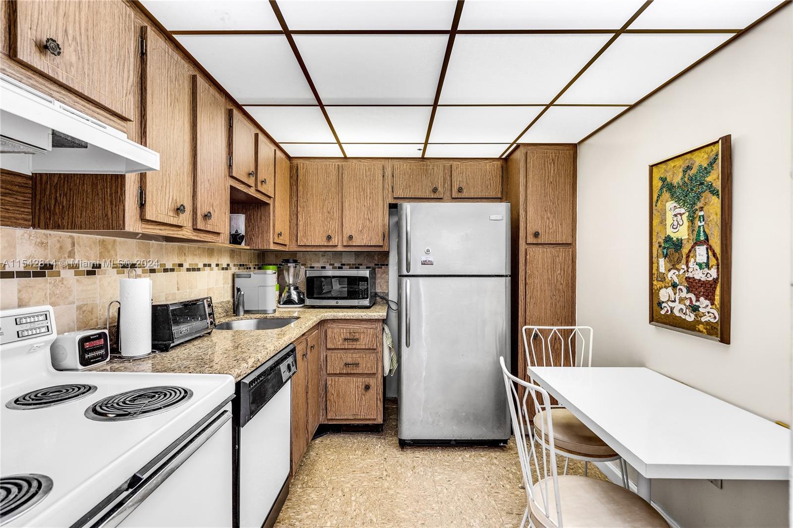 3675 Country Club Dr, Aventura, FL, 33180 United States, 2 Bedrooms Bedrooms, ,2 BathroomsBathrooms,Residential,For Sale,Country Club Dr,A11542814