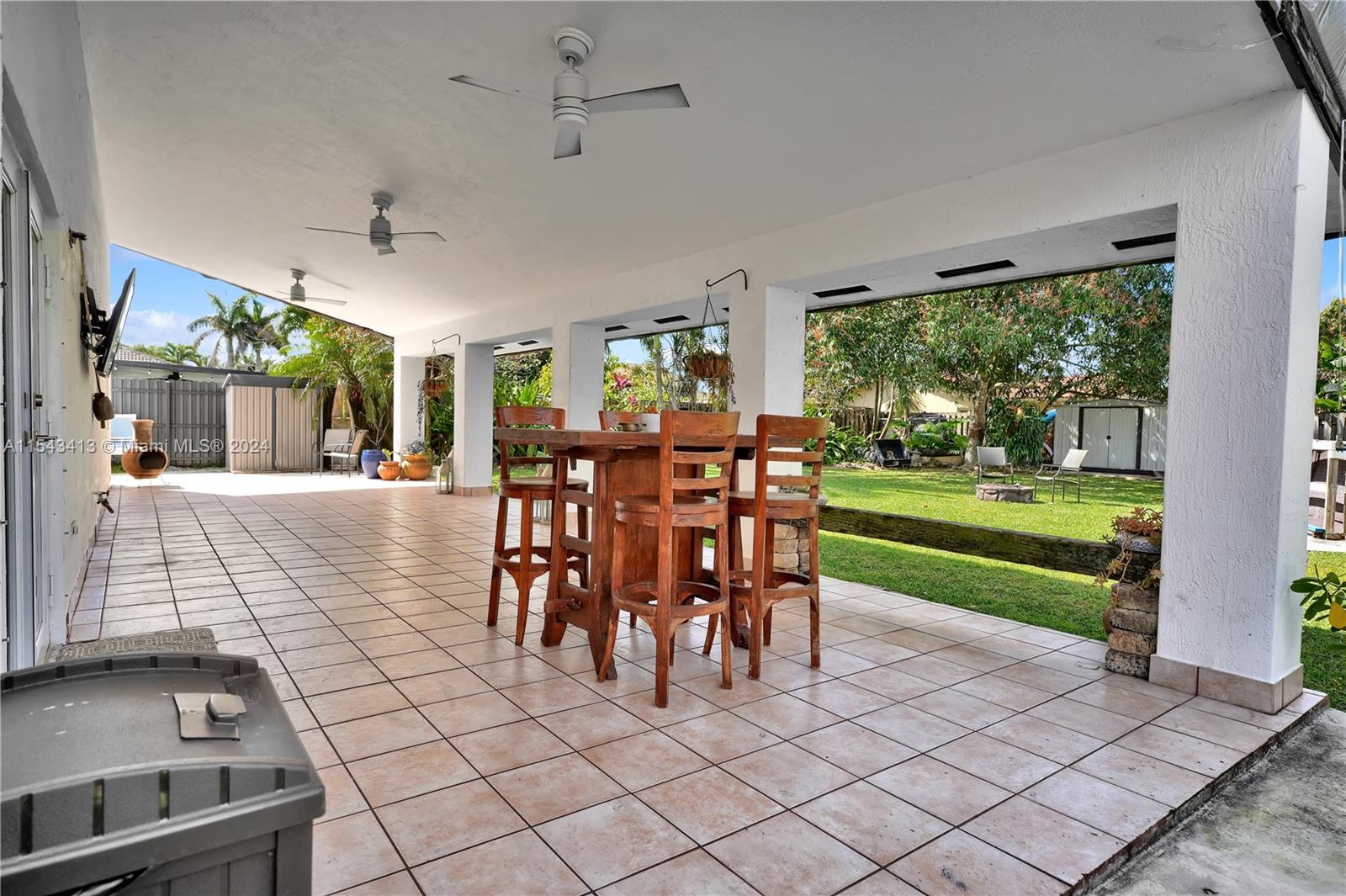 18044 152nd place, Miami, FL, 33187 United States, 5 Bedrooms Bedrooms, ,3 BathroomsBathrooms,Residential,For Sale,152nd place,A11543413