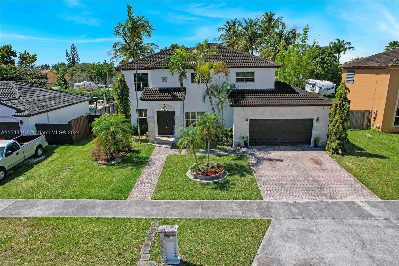 18044 152nd place, Miami, FL, 33187 United States, 5 Bedrooms Bedrooms, ,3 BathroomsBathrooms,Residential,For Sale,152nd place,A11543413