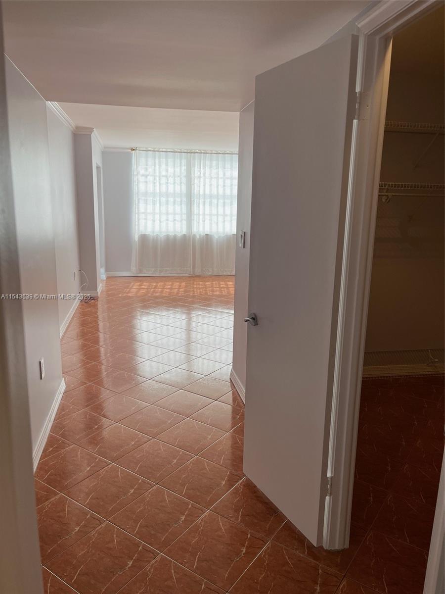 2801 183rd St, Aventura, FL, 33160 United States, 1 Bedroom Bedrooms, ,2 BathroomsBathrooms,Residential,For Sale,183rd St,A11543639